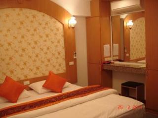 Diamond Sweet Bangkok